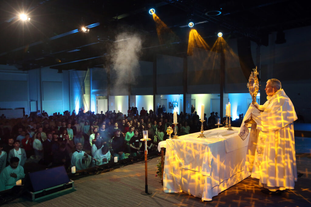 Verslag Katholieke Jongerendag 2025: jongeren vieren hoop in Ede 12 20251108 Ede KJD WEB39 ©RamonMangold